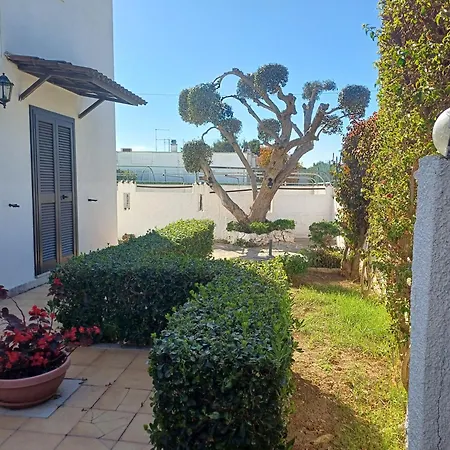Holiday home Bouganville *