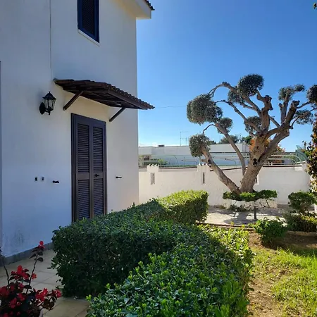 Bouganville Holiday home Leporano