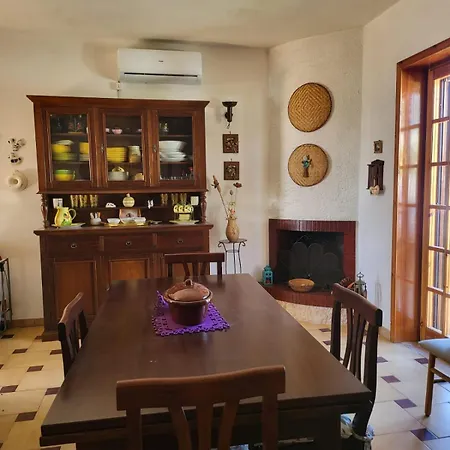 Holiday home Bouganville Leporano